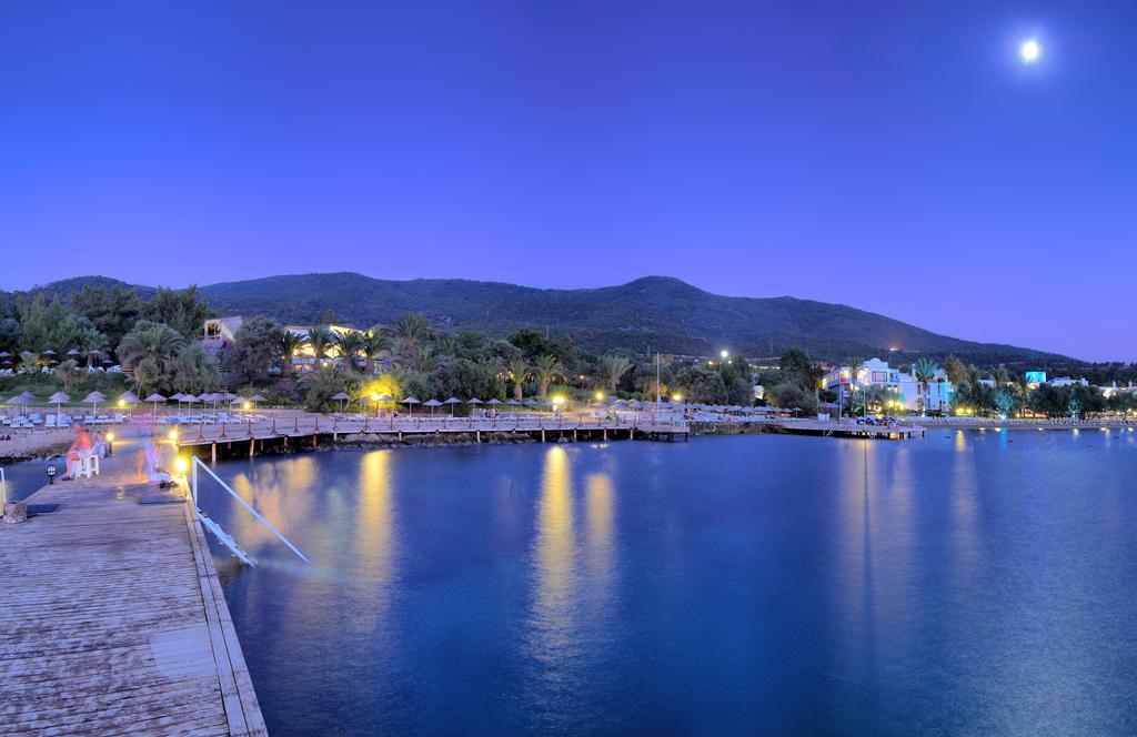 Ora Holiday Village 4*