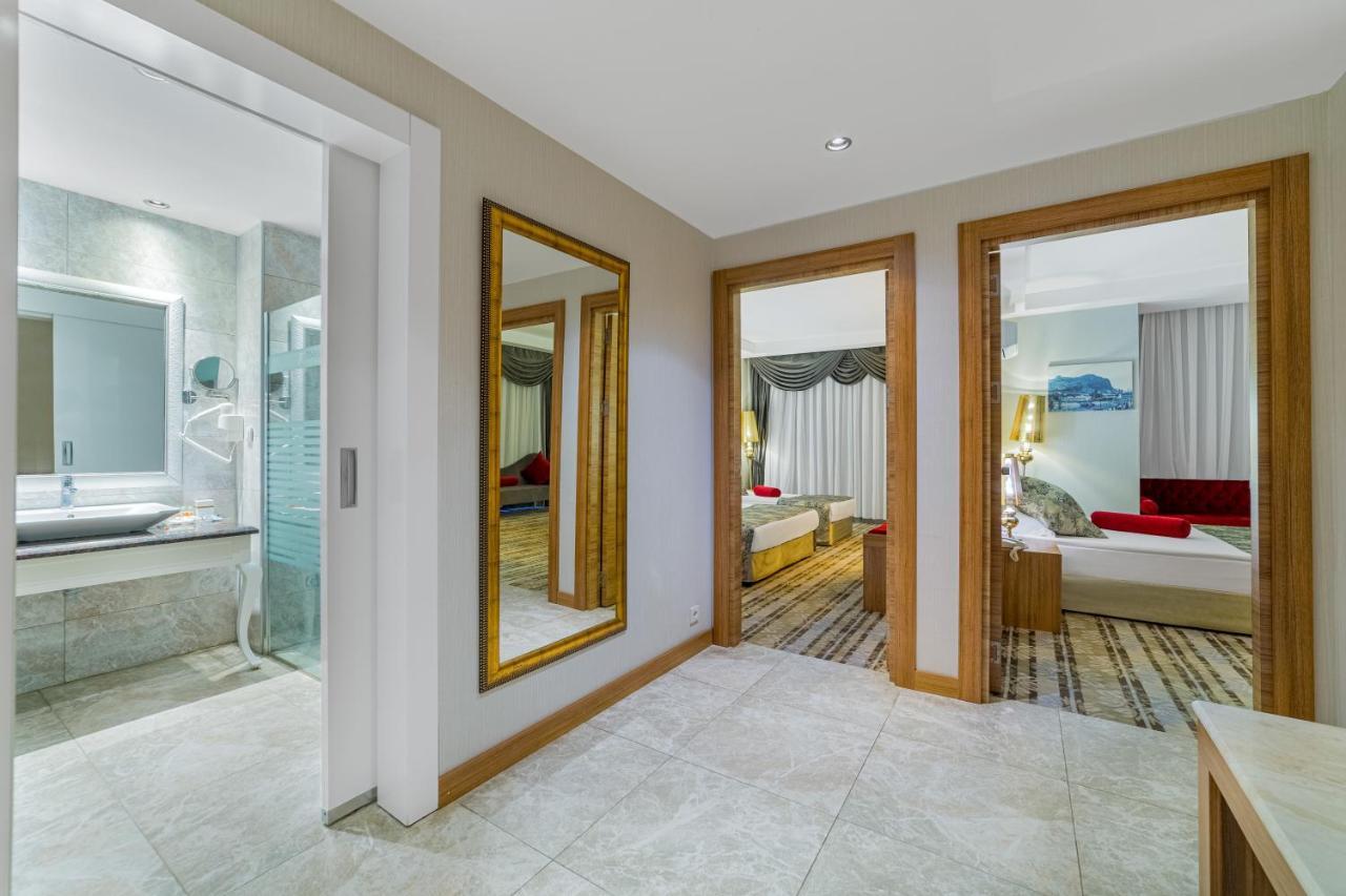 Justiniano Deluxe 5* Okurcalar