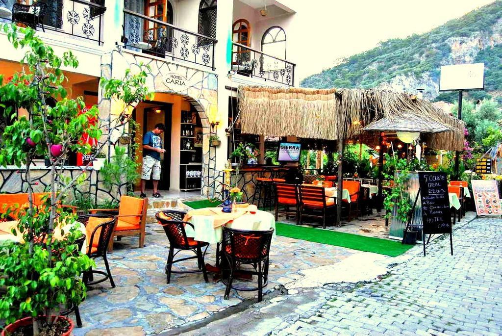 Caria Hotel 3*