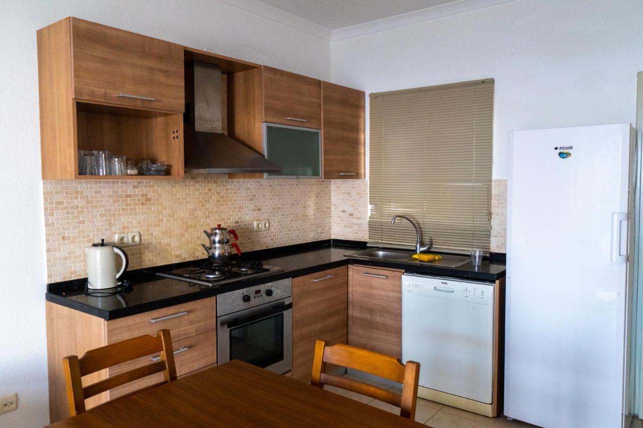 Grand Sea View Aparts