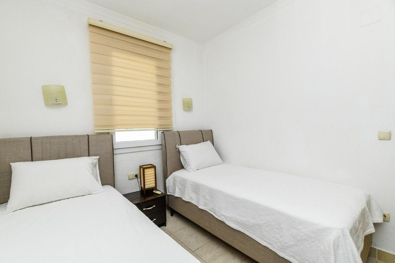 Grand Sea View Aparts