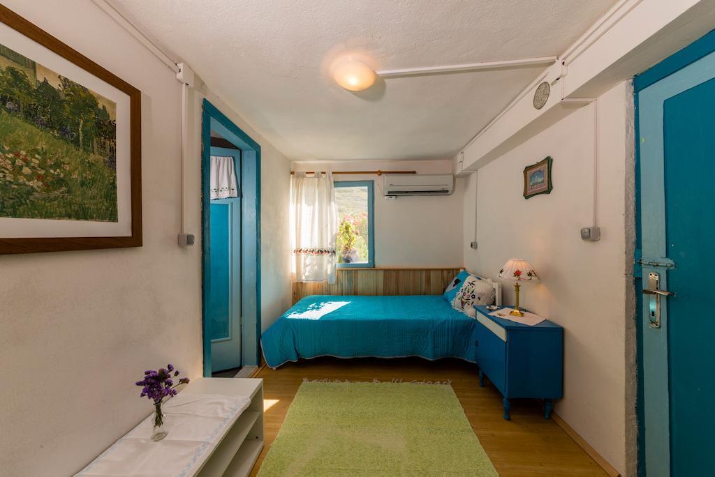 Lipsos Guest house 2*