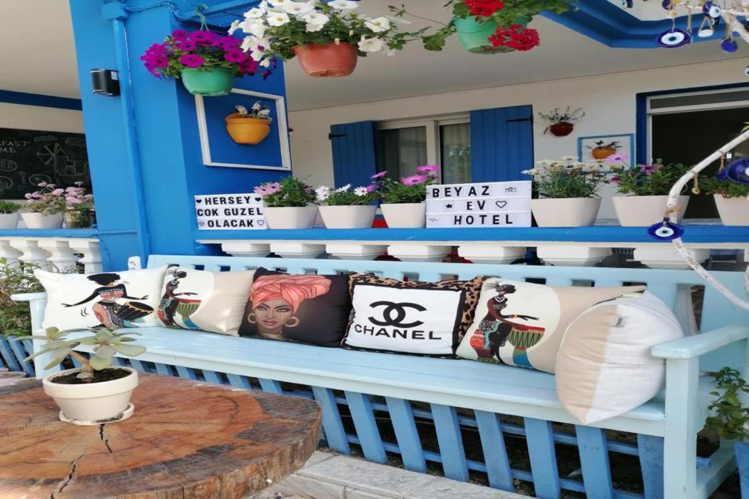 Beyaz Ev Guest house Alacati