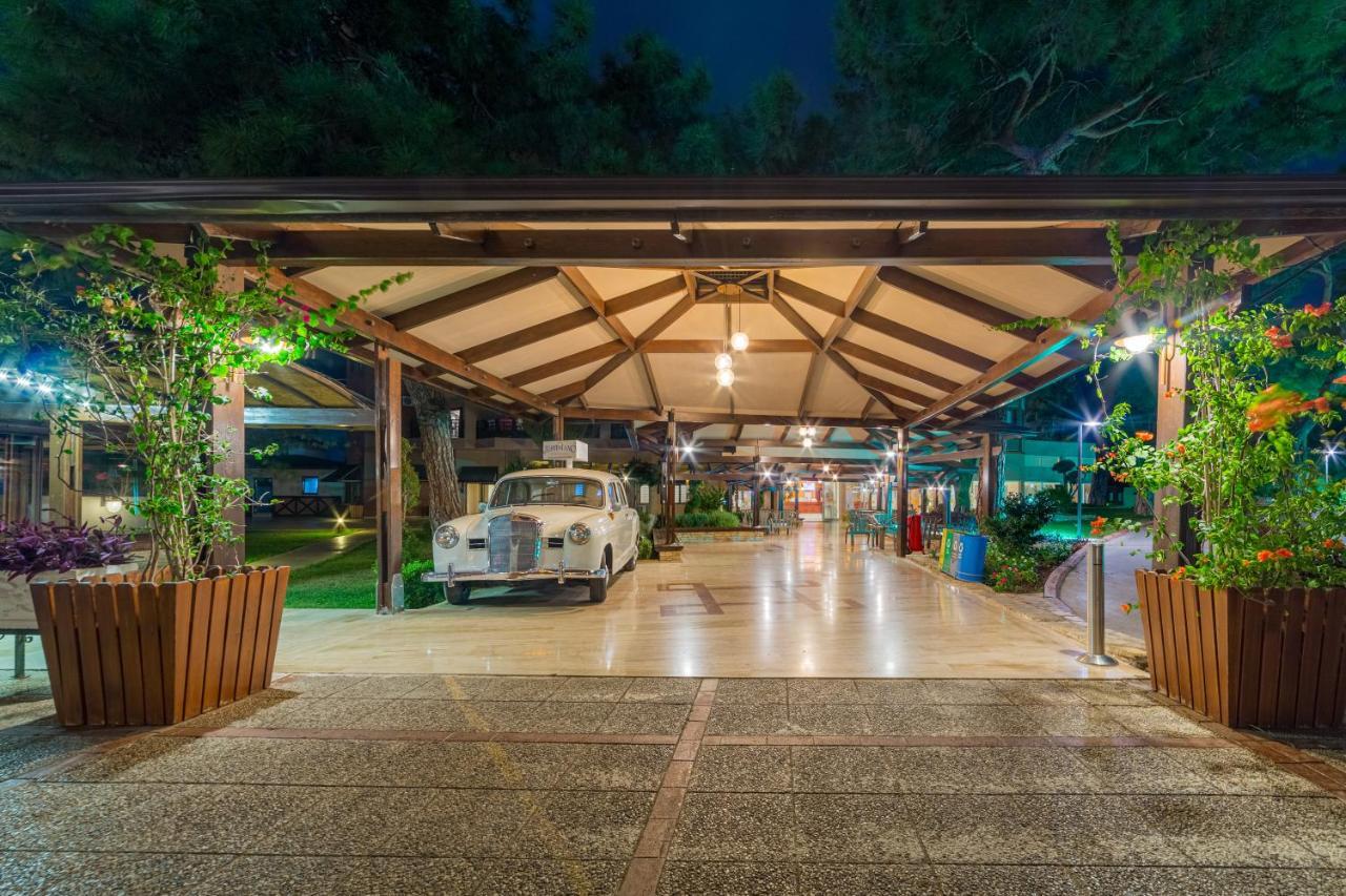 Justiniano Club Park Conti Resort Okurcalar
