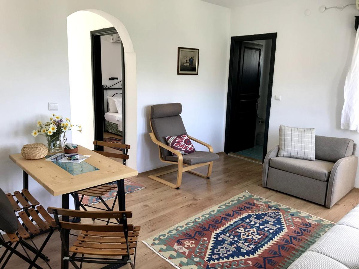 Tokur Hotel