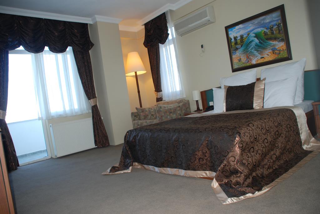 Diapolis Hotel 4*