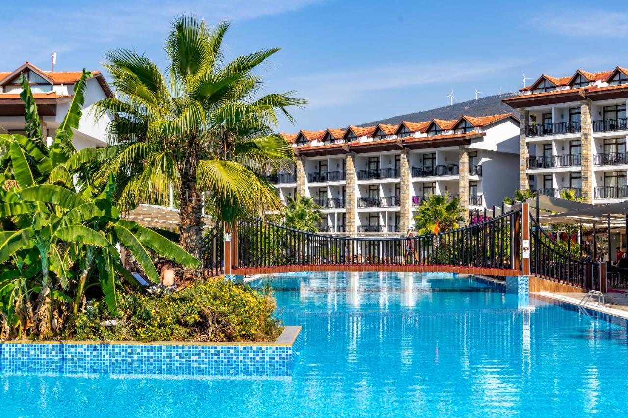 Ramada By Wyndham Akbuk 4*