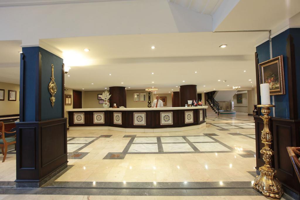 Club Yali & 5*