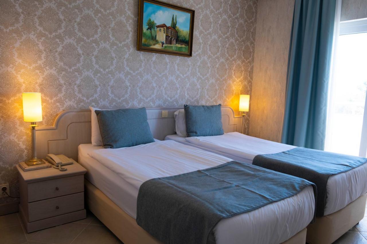 X Life 15 - Adult Hotel Sarigerme
