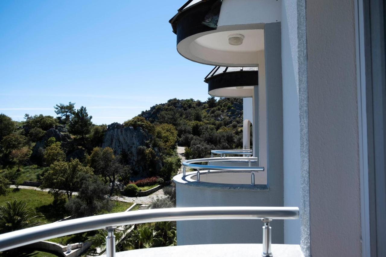 Hotel X Life 15 - Adult Sarigerme