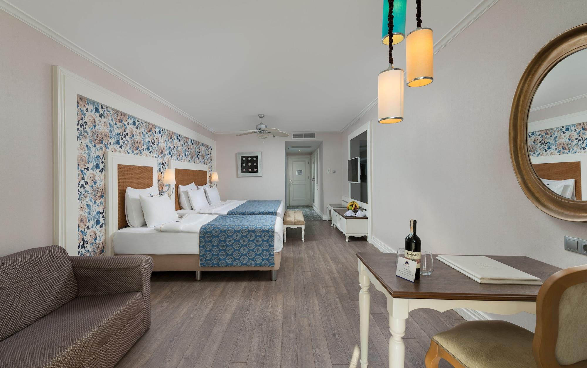 Rubi Platinum & Hotel 5*