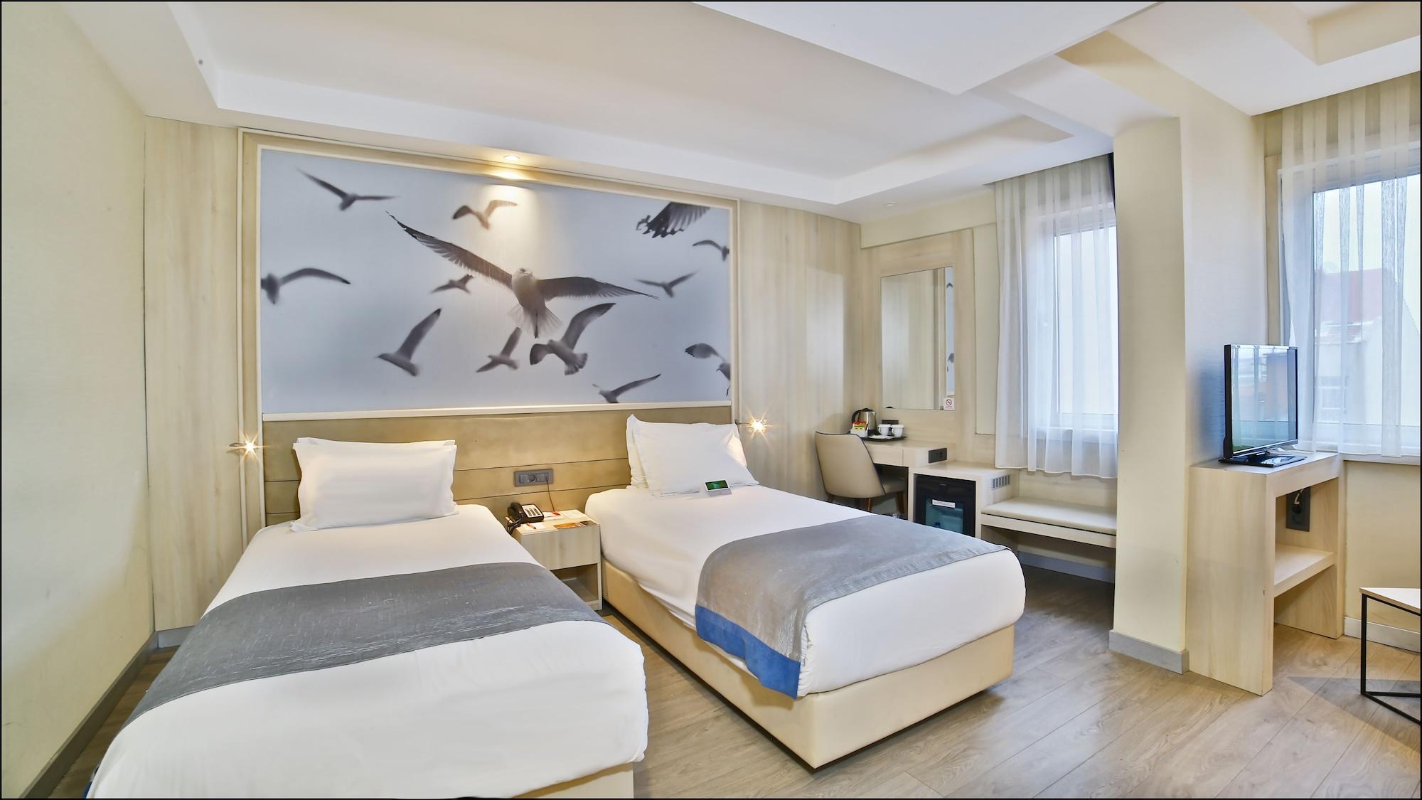 Ramada By Wyndham Old 4* Istanbul