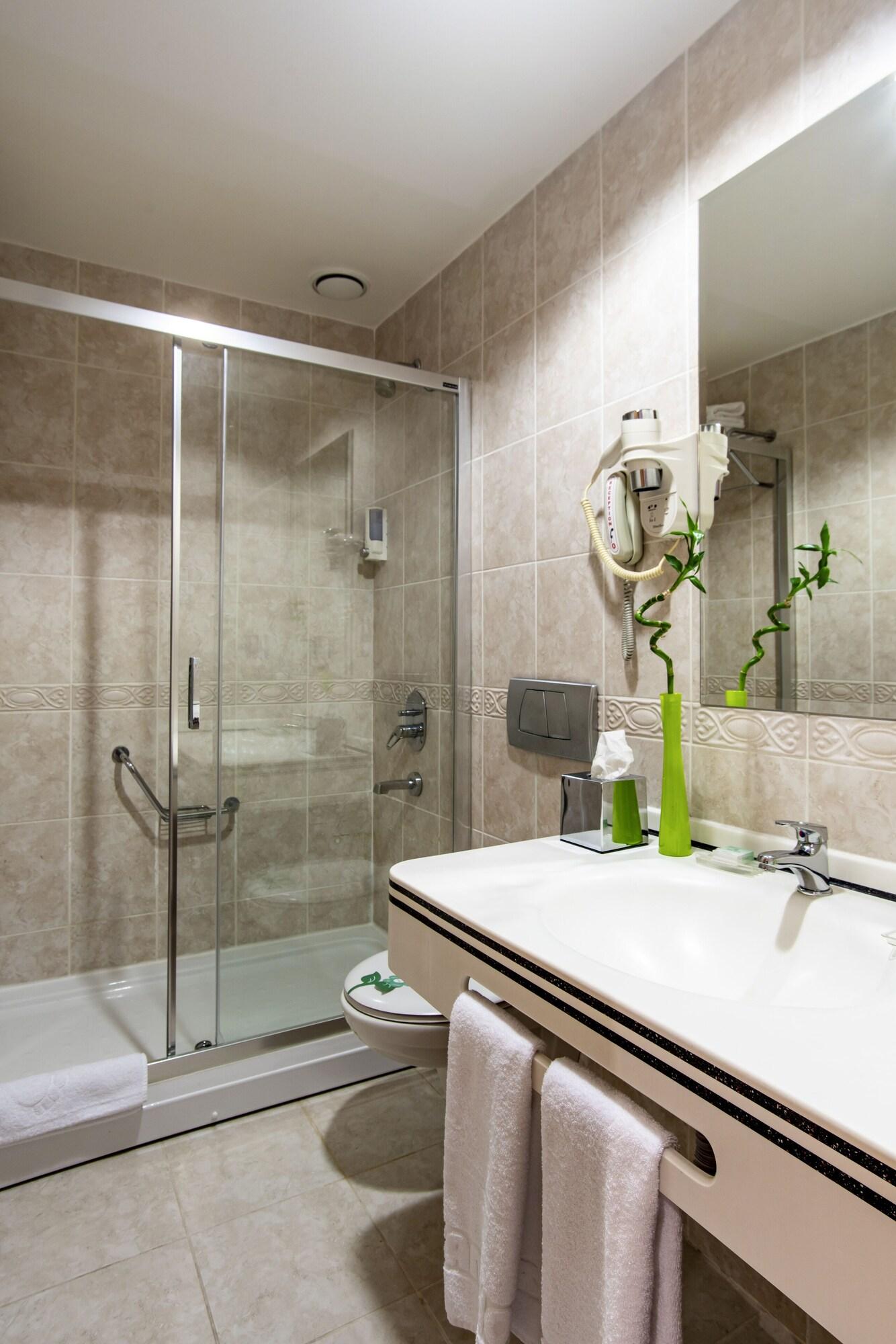 Oran Hotel 4*