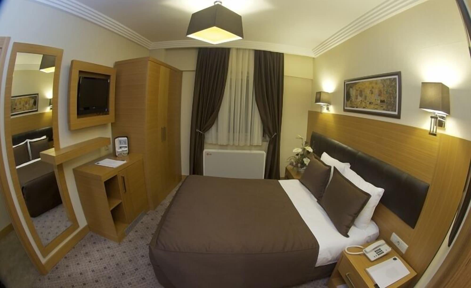 Mirilayon - Old Town Hotel 4*
