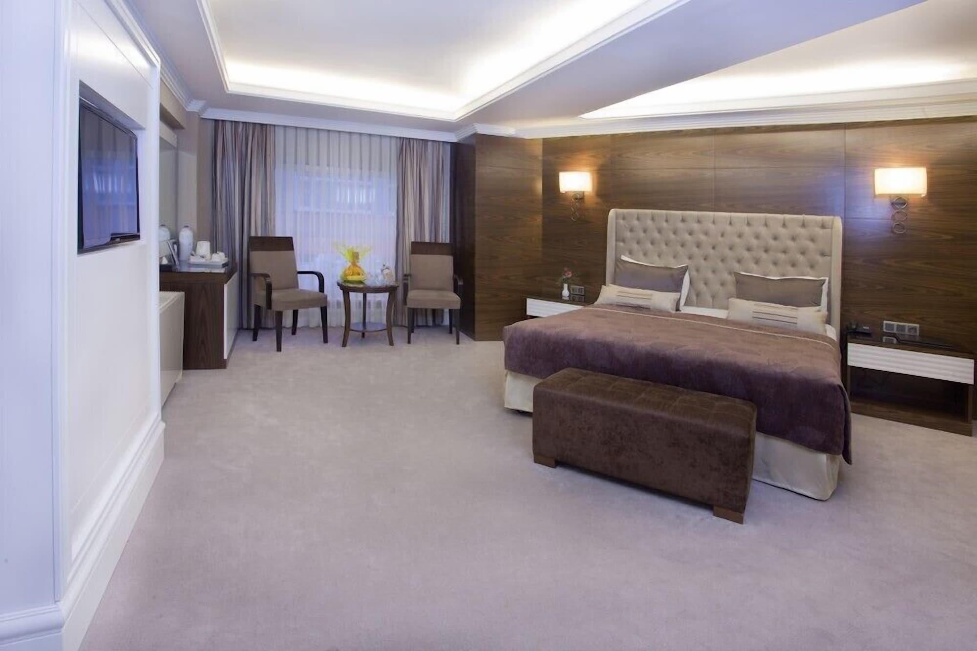 Hotel Mirilayon - Old Town 4*