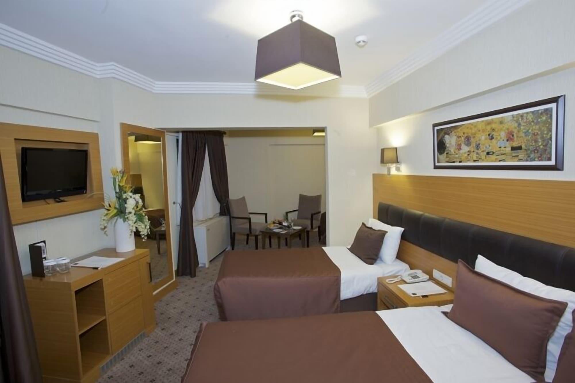 Hotel Mirilayon - Old Town 4*