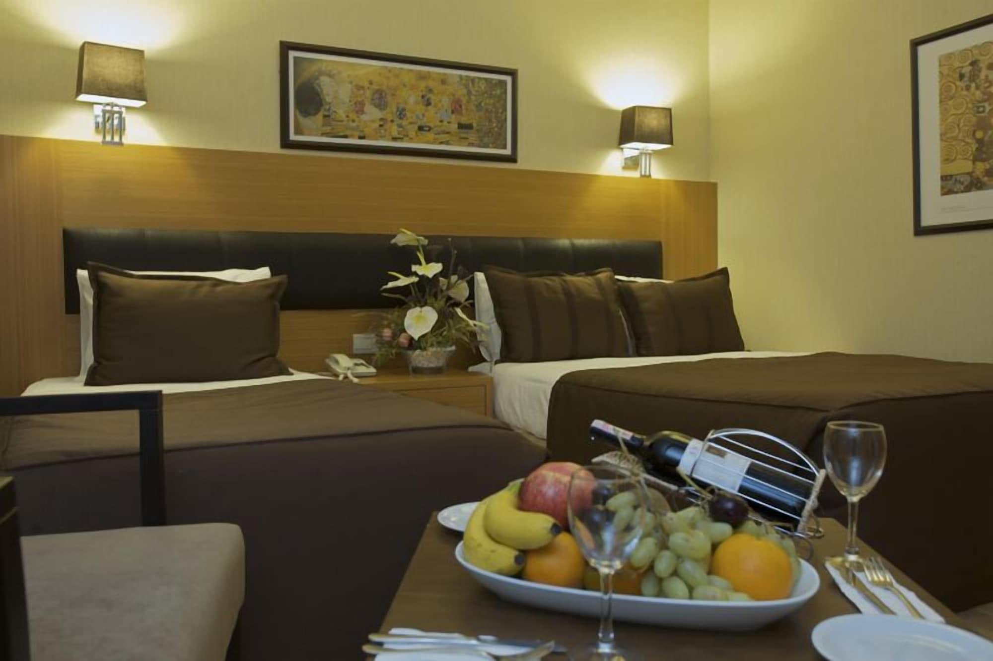 Hotel Mirilayon - Old Town 4*