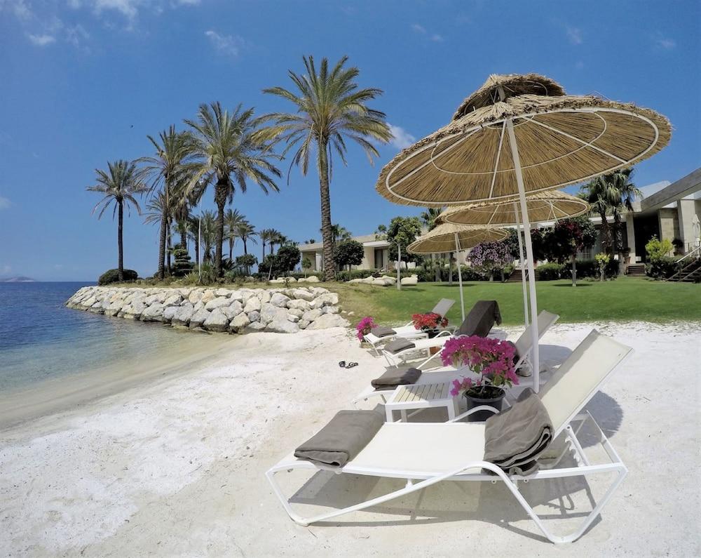 Marina Garden Hotel 4*
