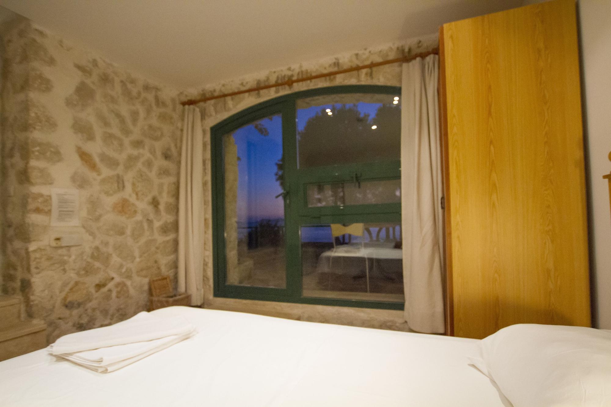 Kulube Hotel 2*
