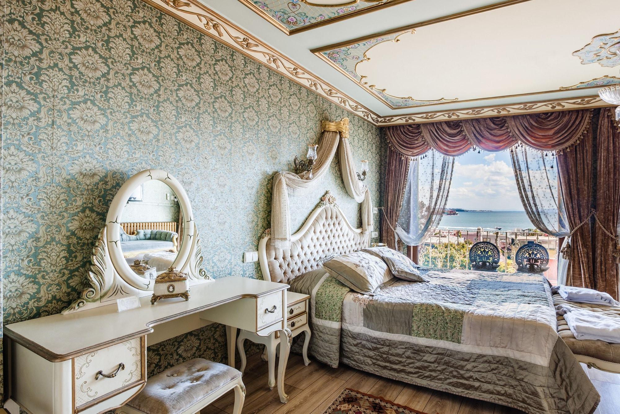 Romantic Hotel