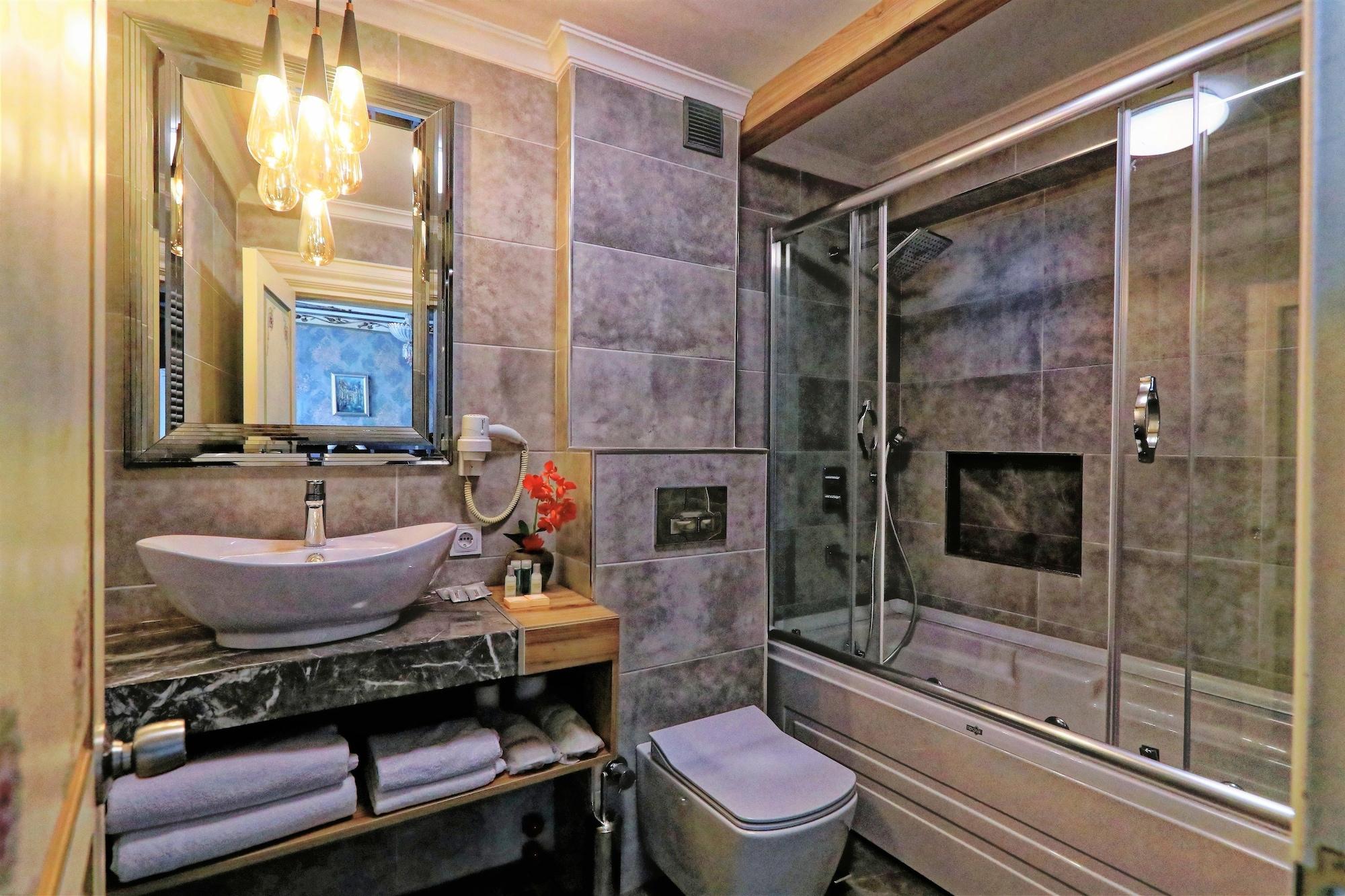 Romantic Hotel Istanbul