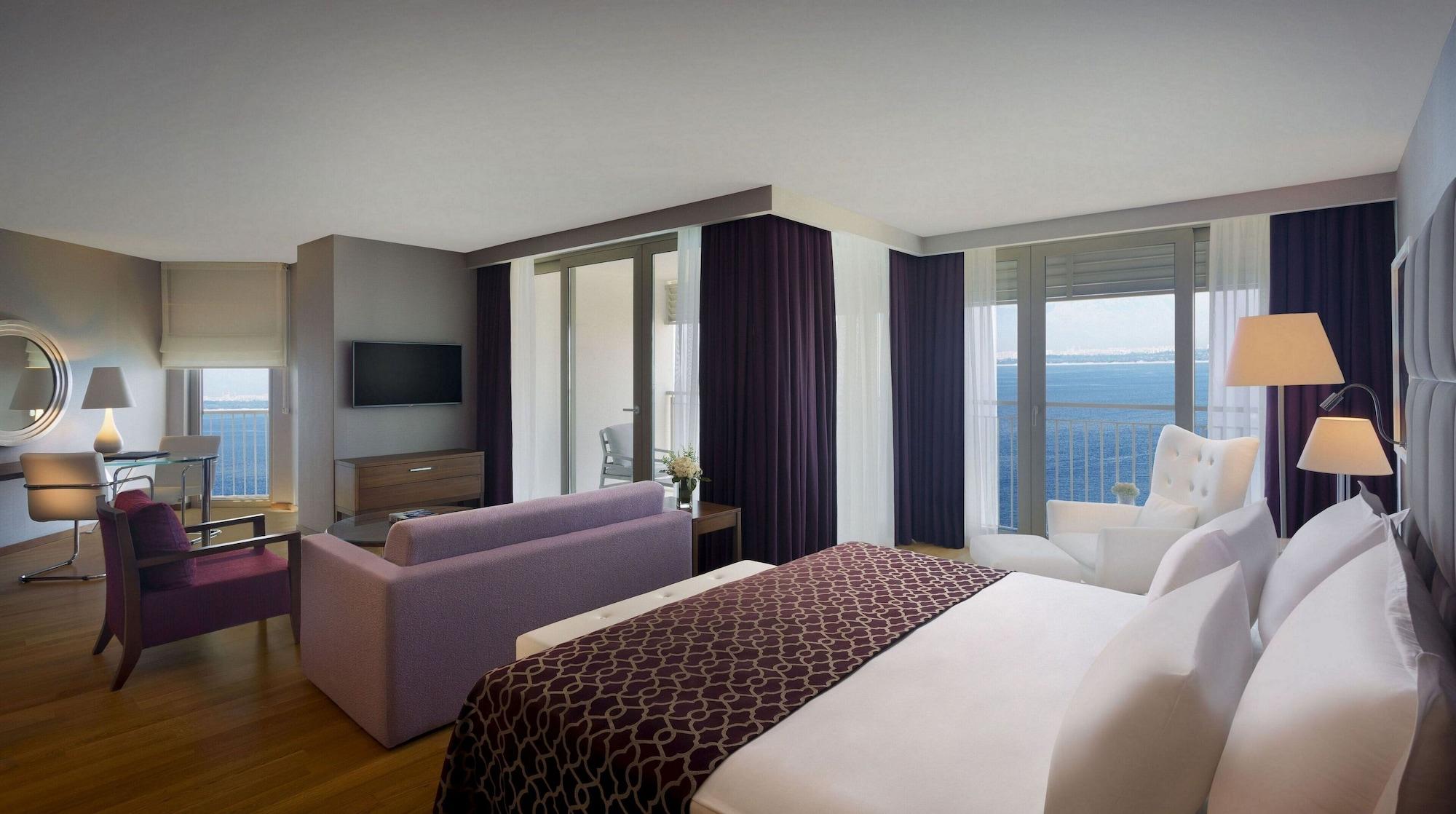 Akra Antalya Hotel 5*