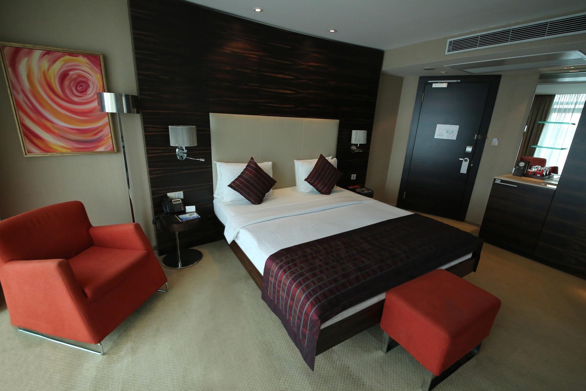 Grand Convention Center 5*