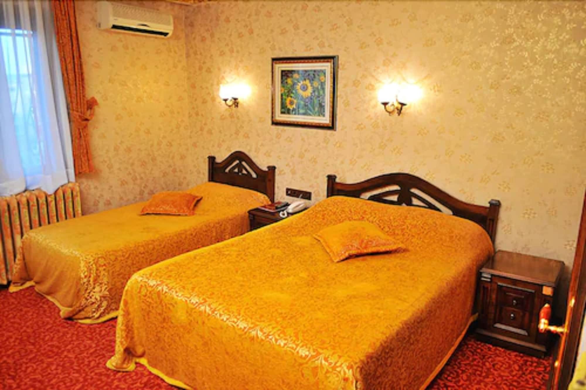 Hotel Grand De Londres 4*
