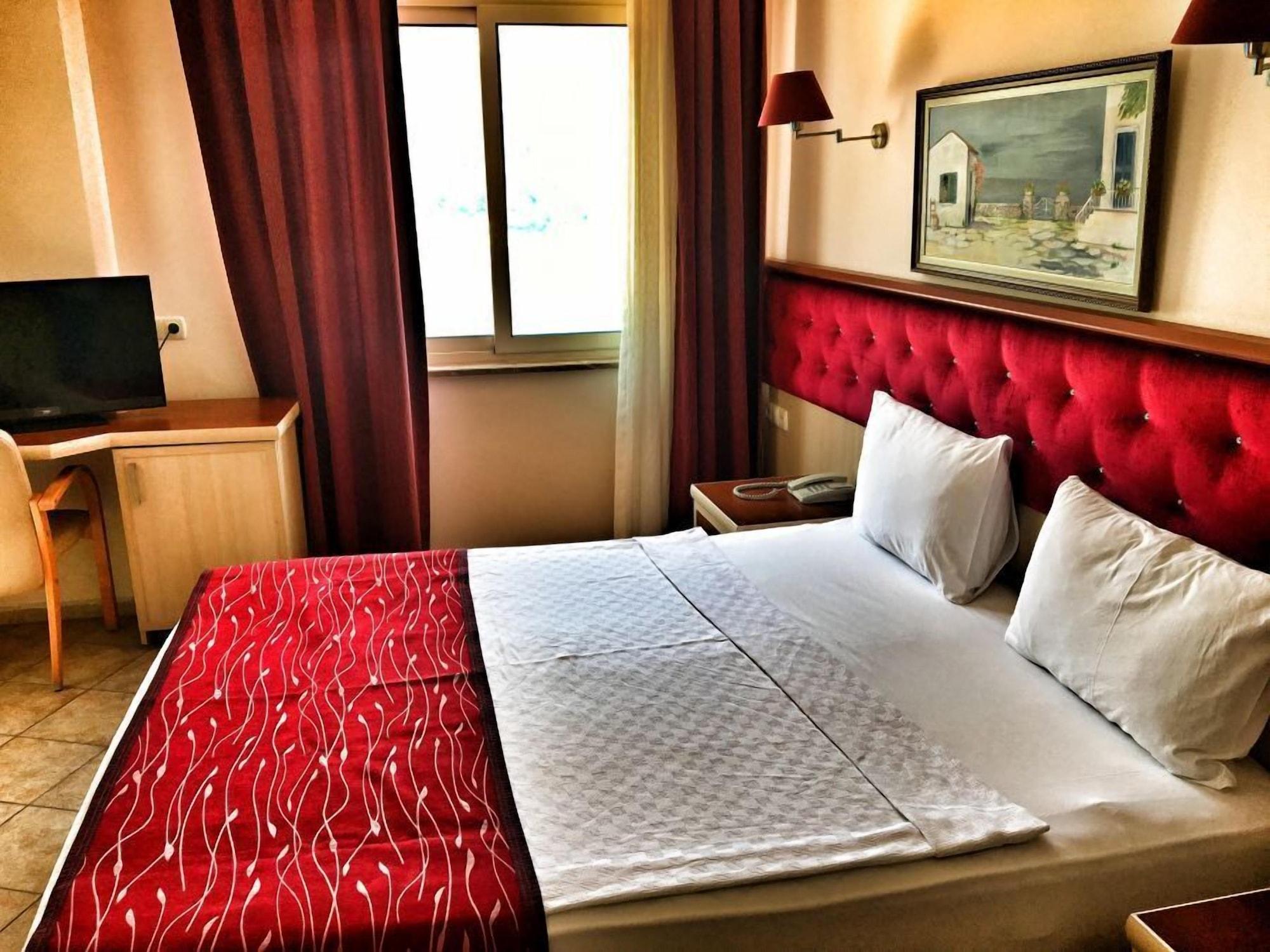 Calipso Beach 4*