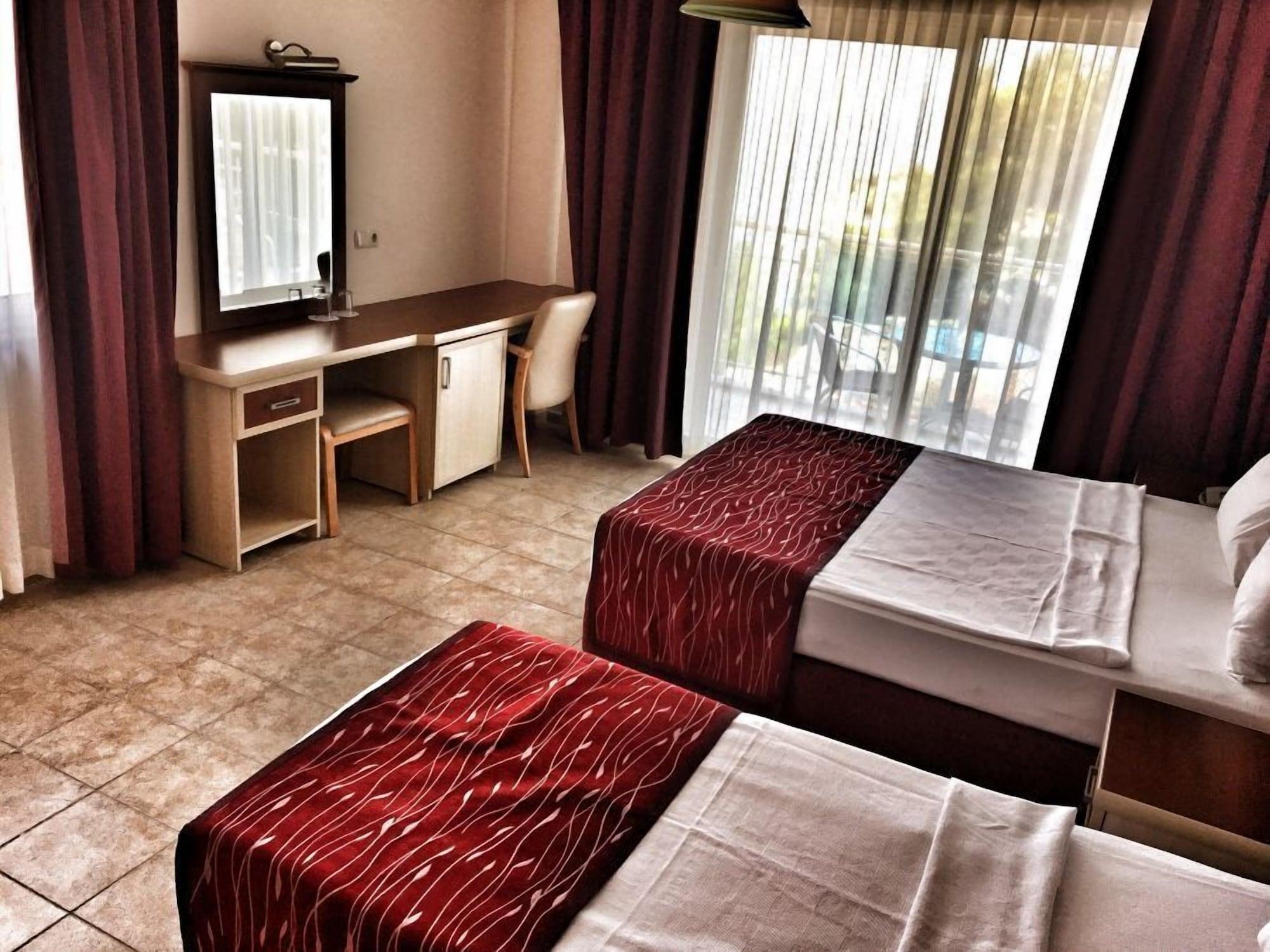 Hotel Calipso Beach 4*