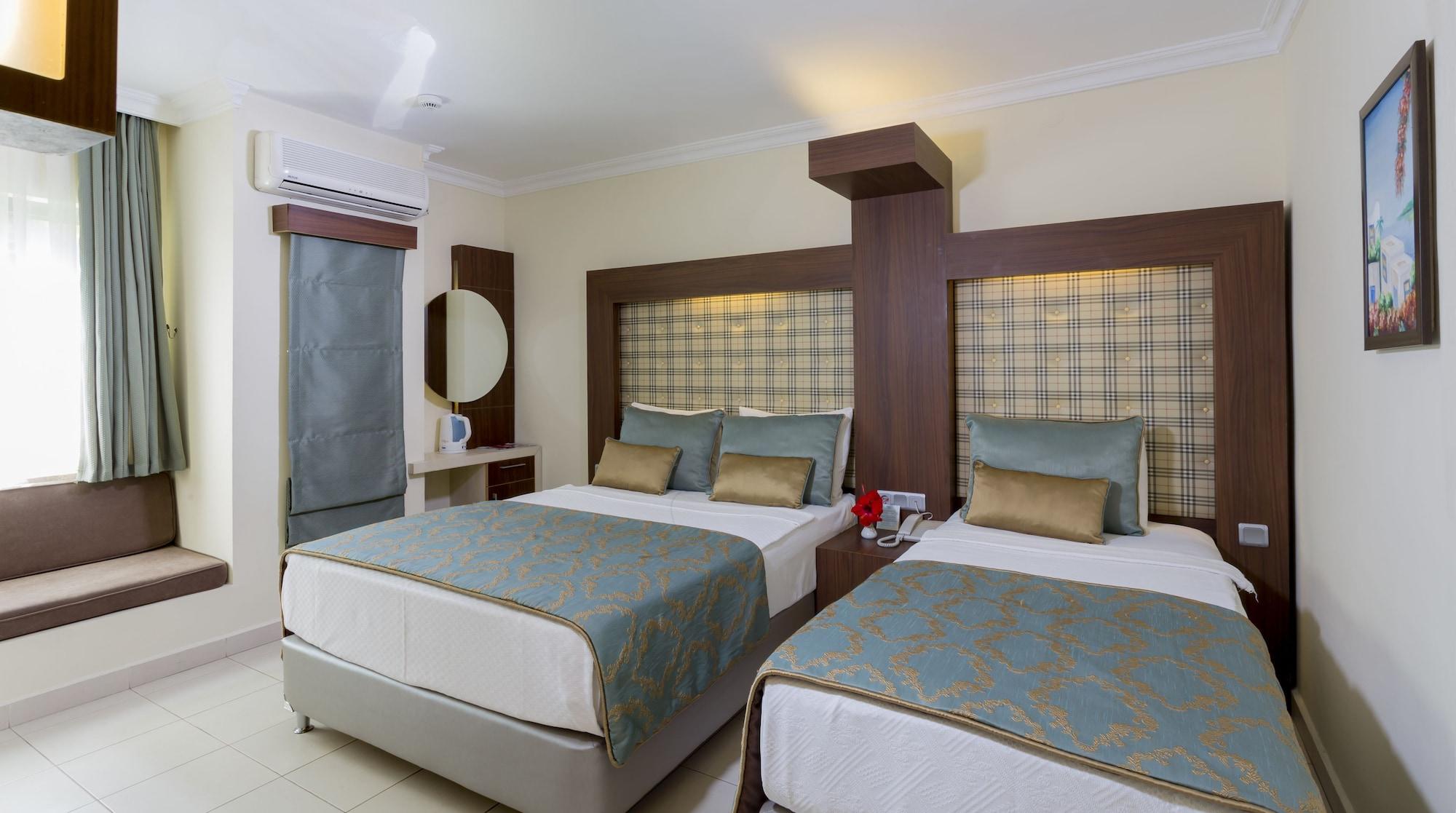 Club Dem & Resort 4*