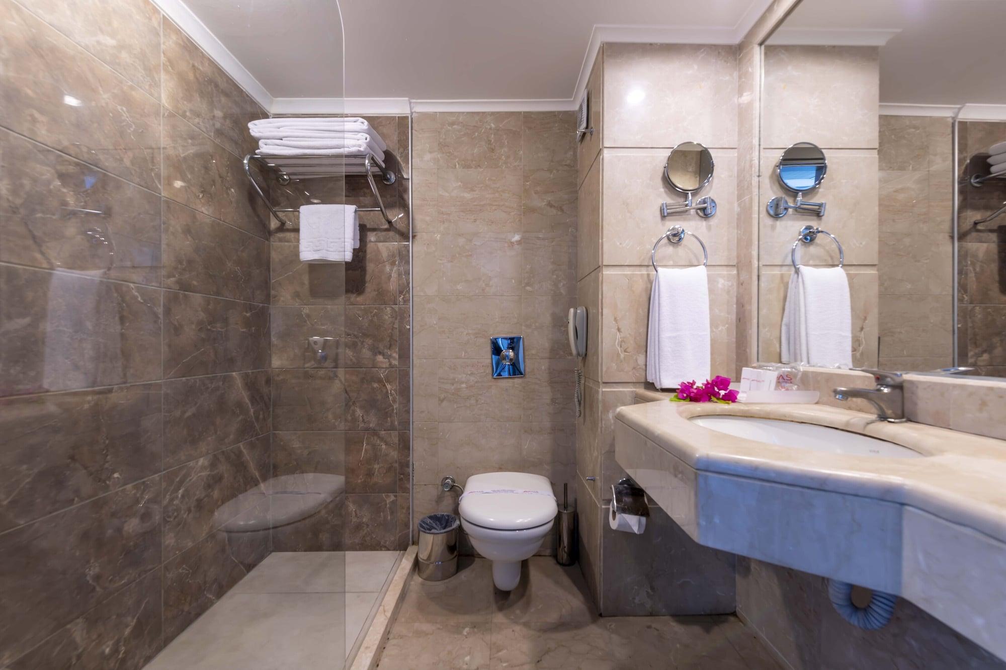 Labada Beach Hotel 5*