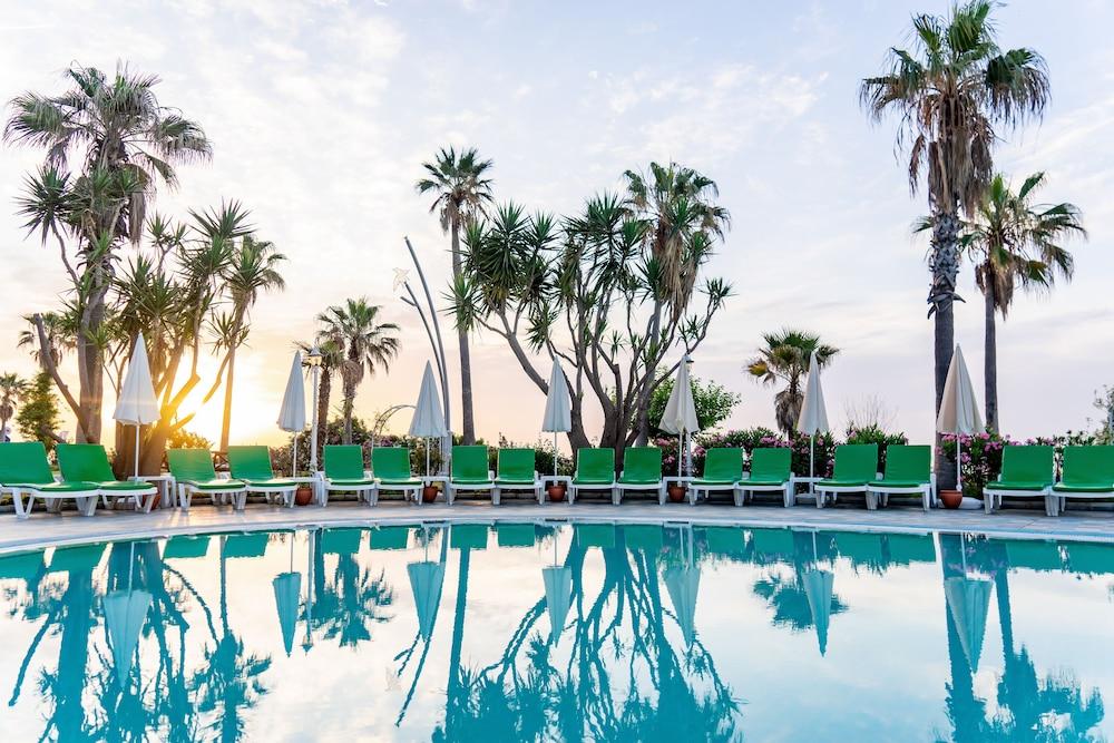 Labada Beach Hotel