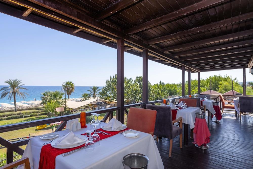 Labada Beach 5*