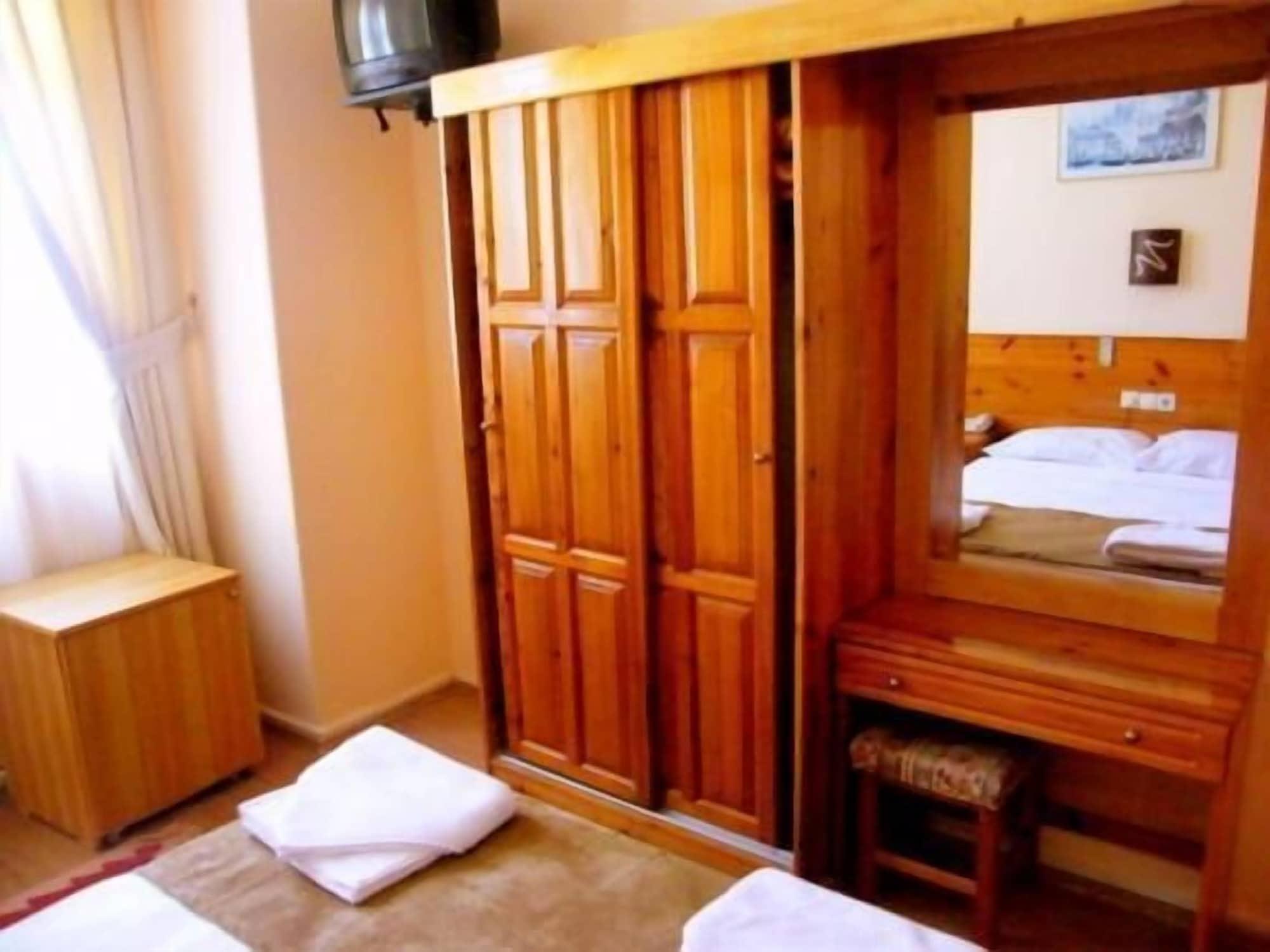 Chronos Hotel Bitez