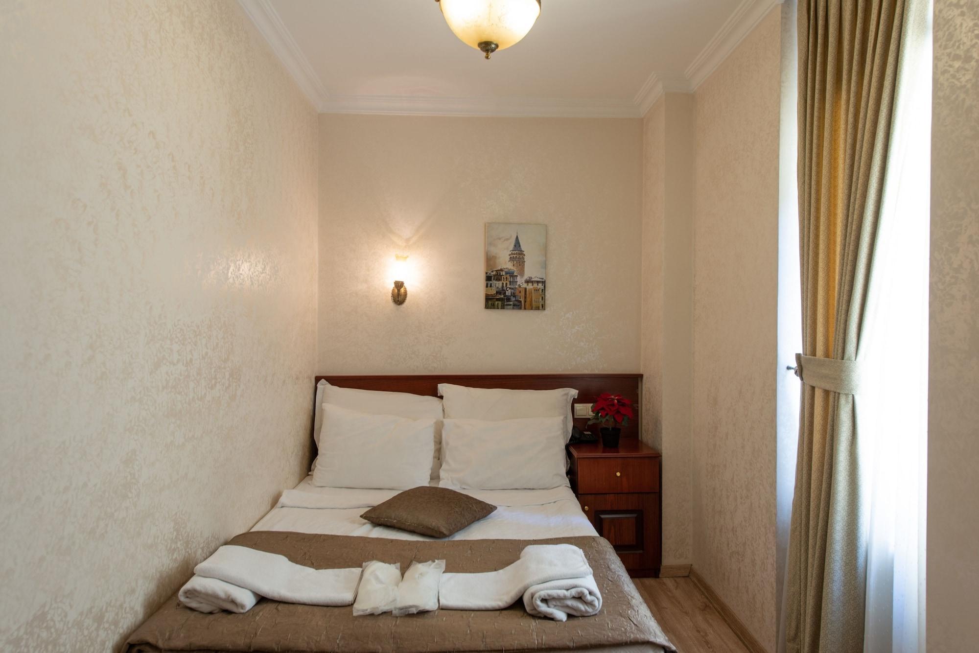 Hotel Sultanahmet Cesme 3*