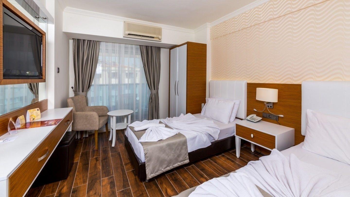 Ketenci Center Hotel 4*