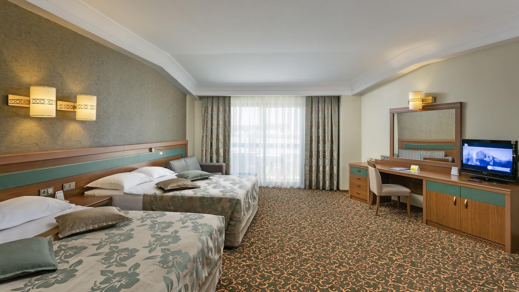 Oezkaymak Select Hotel
