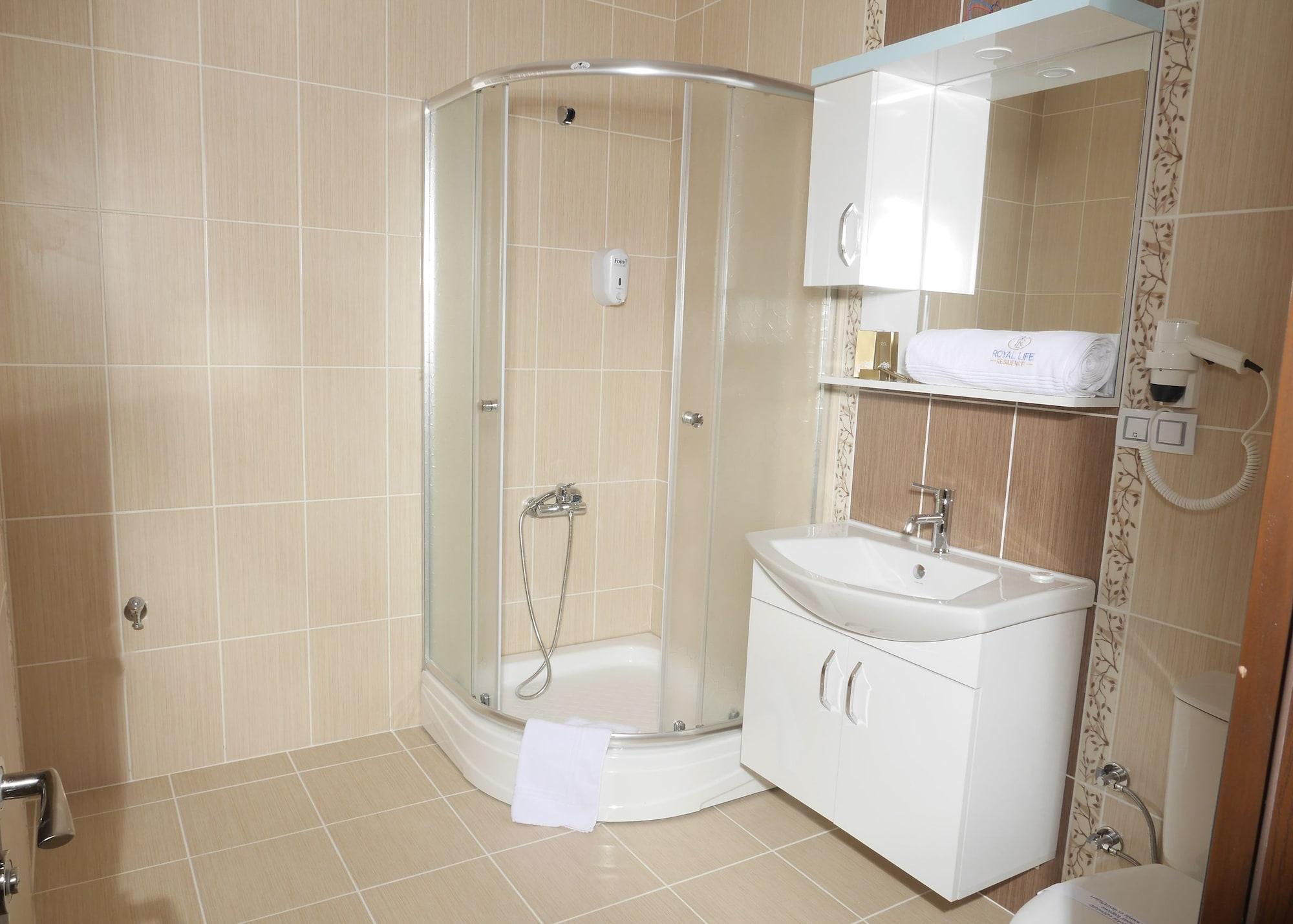 Royal Life Aparthotel