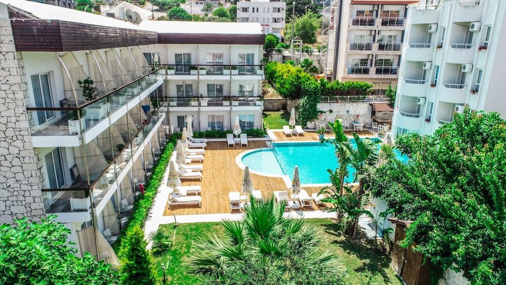 Yeni Hotel Cesme