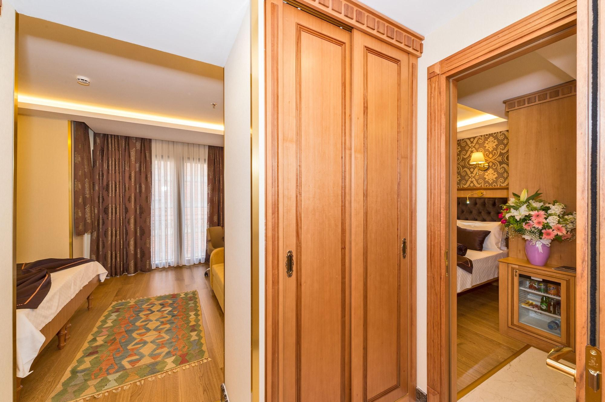 Aprilis Gold - Special Category Hotel