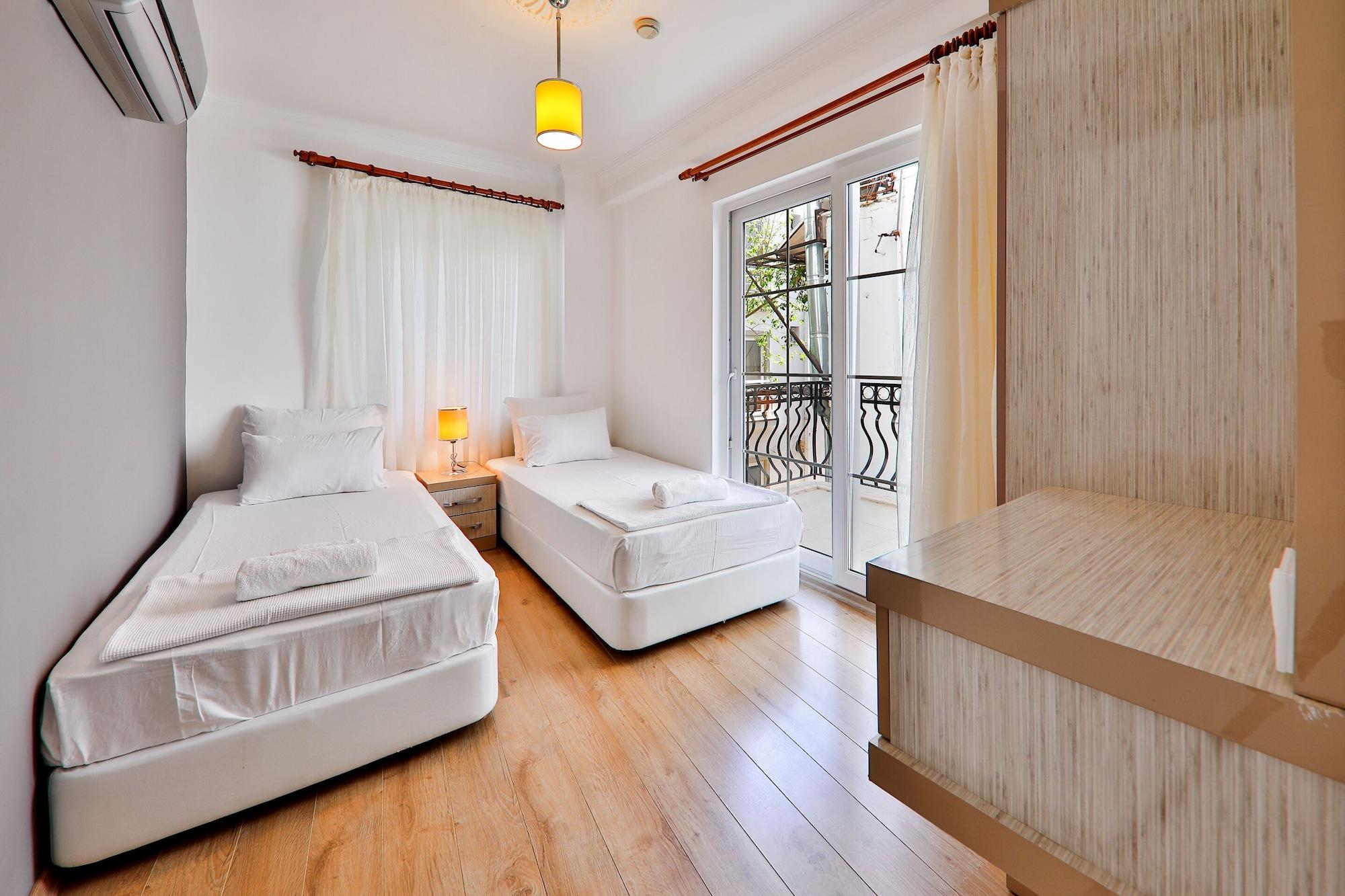 Aparthotel Bossa Nova 2*