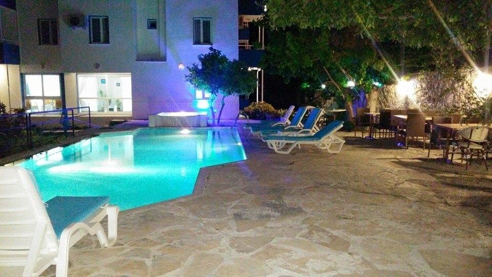 Parla Aparthotel 2*