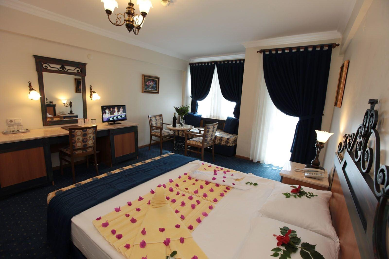 Hotel Club Yali & 5*