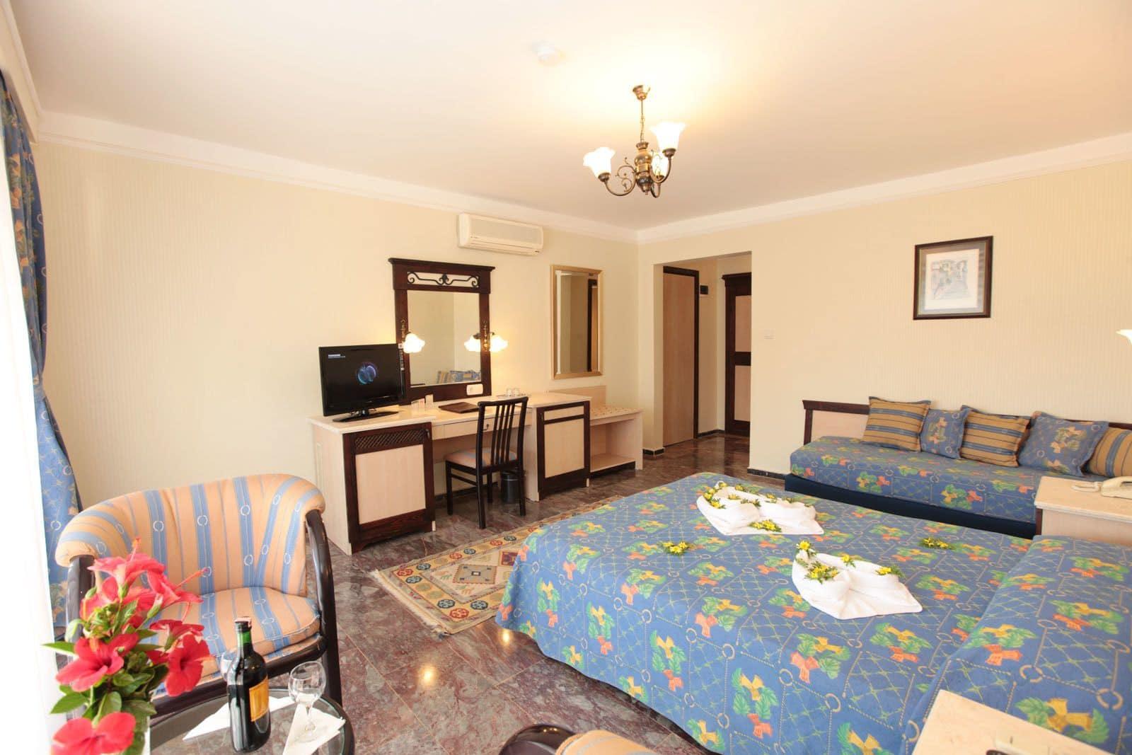 Club Yali & Hotel 5*