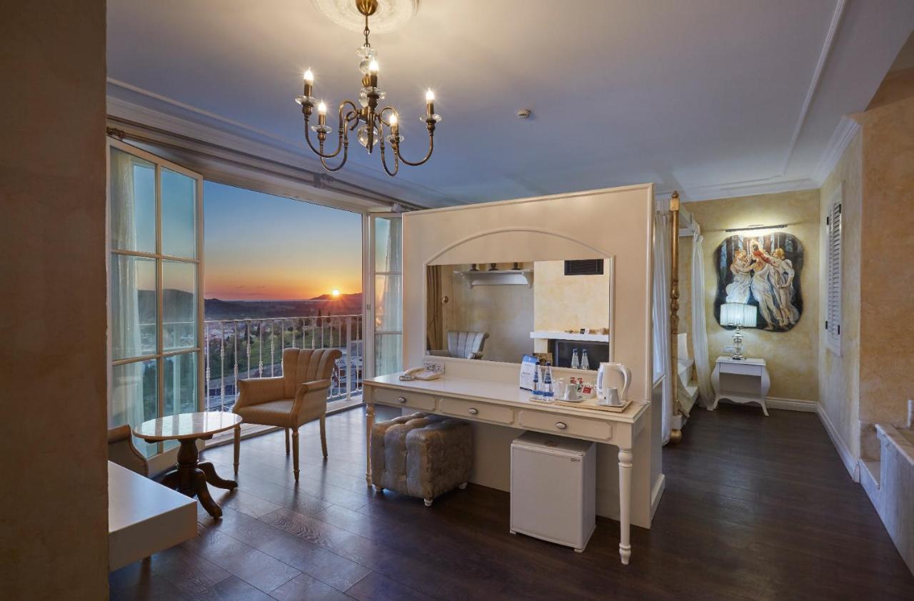 Vinifera Ephesus Hotel 3*