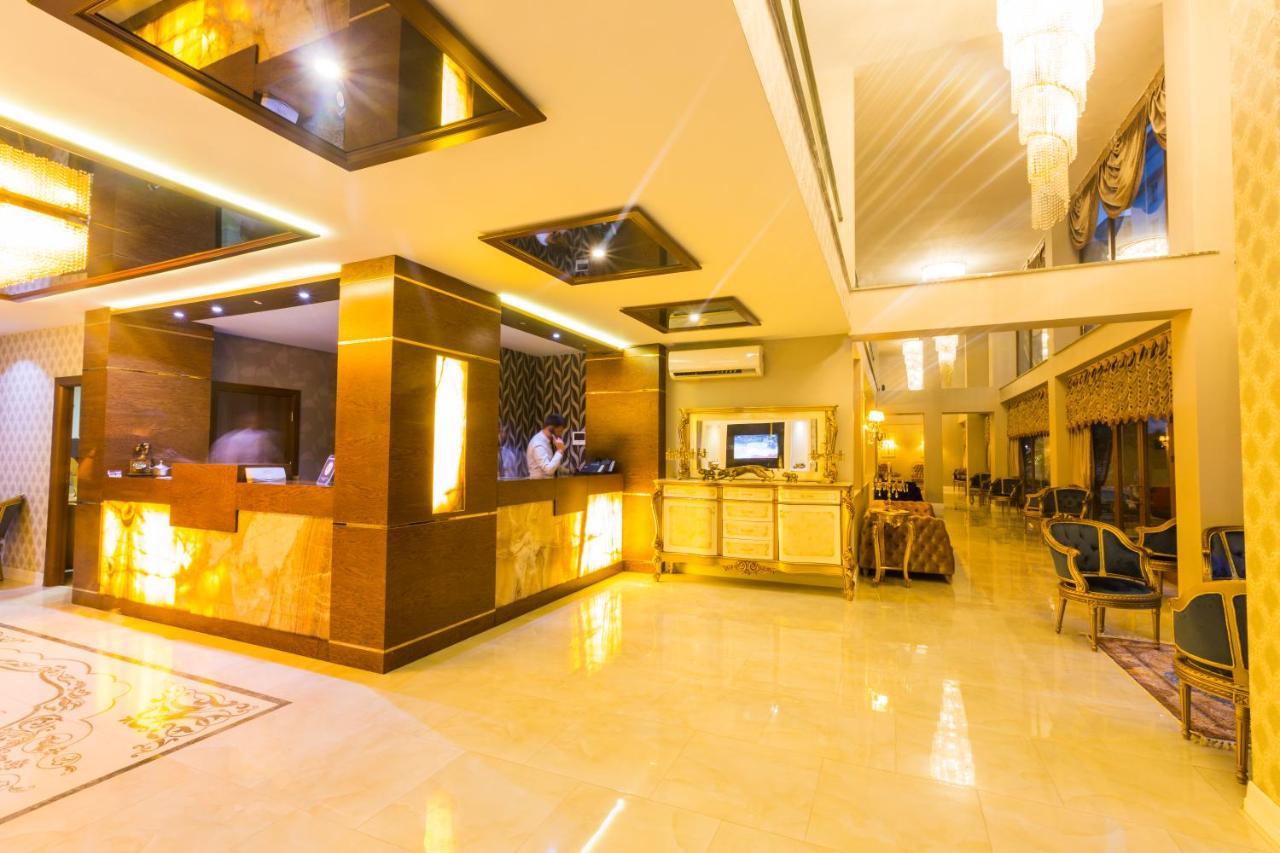 Real King Hotel 4*