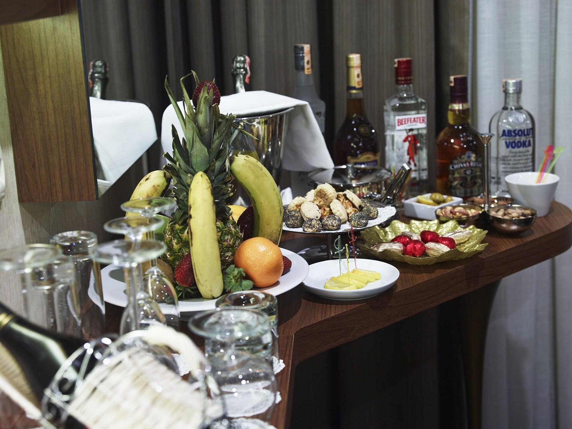 Euro Park Hotel 5*