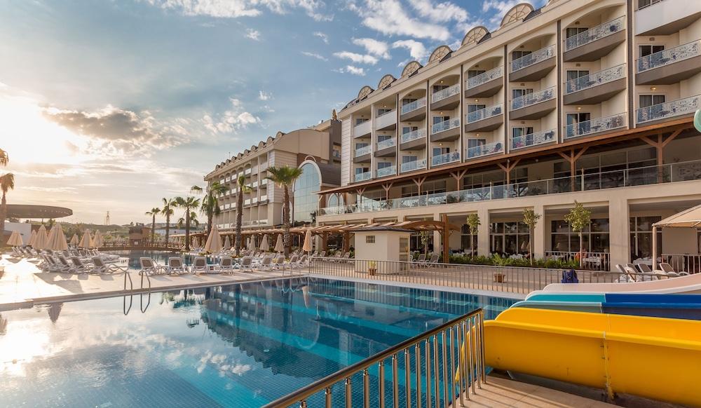 Mary Palace Resort & Spa 4*