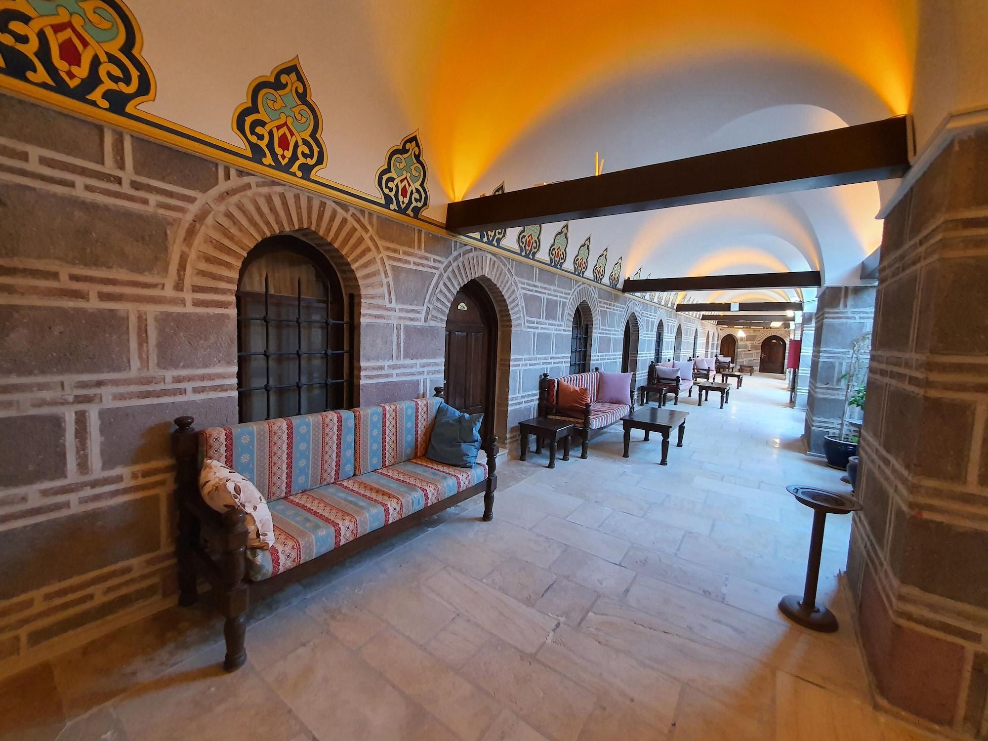 Kanuni Kervansaray Historical